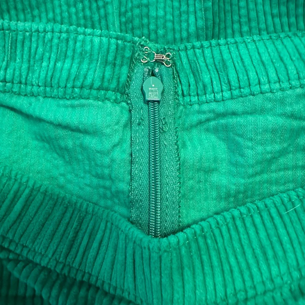 NWT Aerie Corduroy Micro Mini Skirt in Kelly Green-Size Small